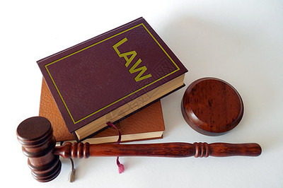 男女平等背景下的法律保障与挑战